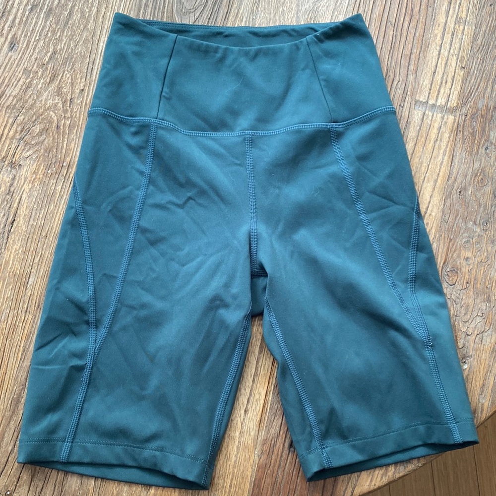 NWOT Girlfriend Collective Bike Shorts